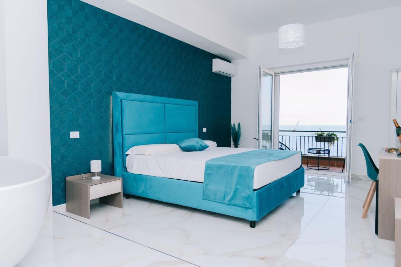 Frontemare Suite 카스텔라마레디스타비아 외부 사진